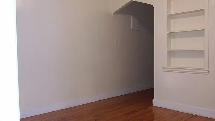 Rented by Elite NY Holdings | media 22