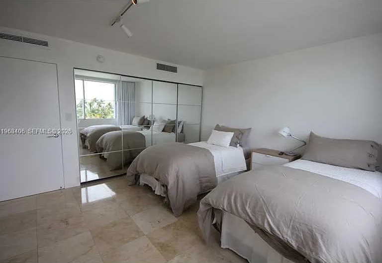 5151 Collins Ave #532 — Photo 25