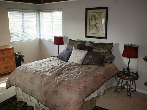 3rd image of 577 Borregas Ave