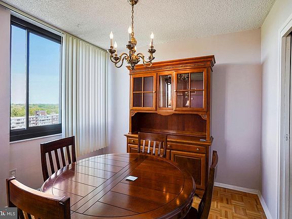 3rd image of 5500 Holmes Run Pkwy APT 1120