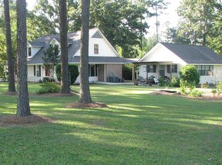109 T Smith Rd, Hattiesburg, MS 39401