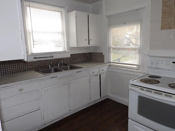 4th image of 2765 Cleveland Ave Unit C