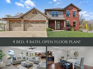 101 Meridian Oaks Dr, Glen Carbon, IL 62034