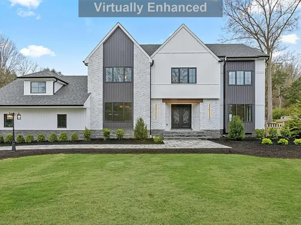 36 Hillcrest Dr, Upper Saddle River, NJ 07458