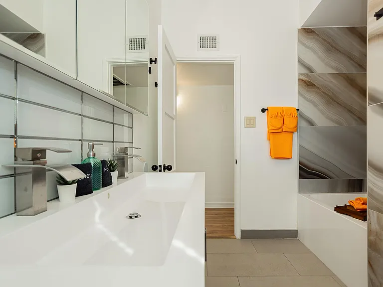 2205 Santa Paula Dr — Photo 21