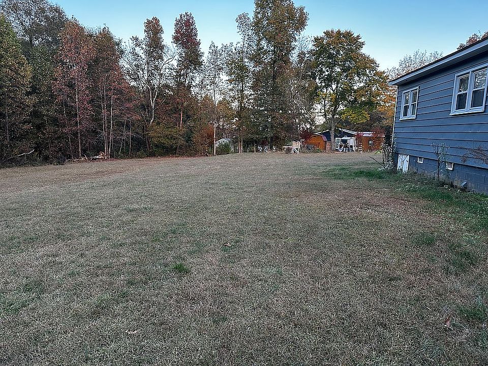 2nd image of 195 Pebble Dr