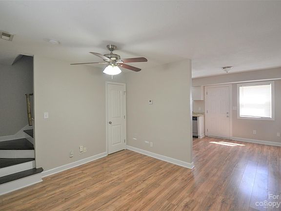 5th image of 1520 Seigle Ave #3