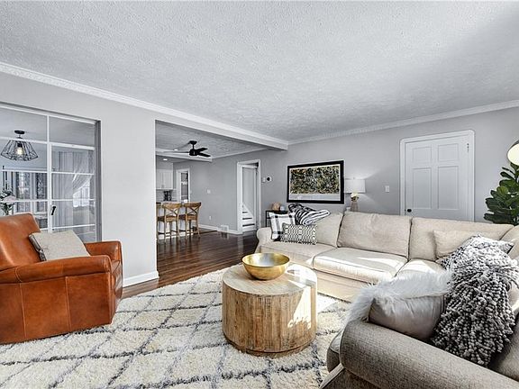 3rd image of 19342 Riverwood Ave