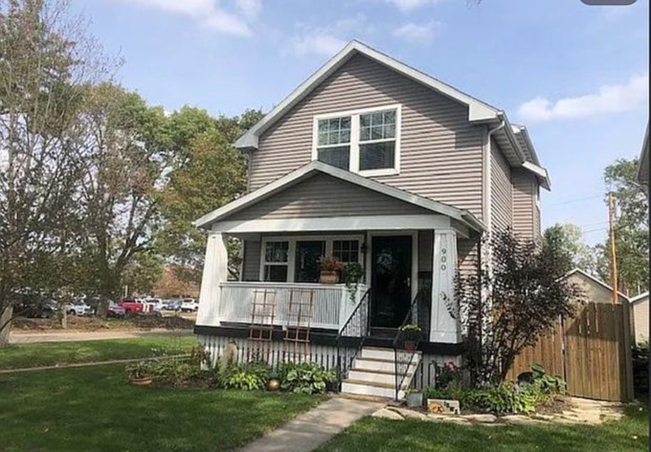 900 8th St SE - Property Image