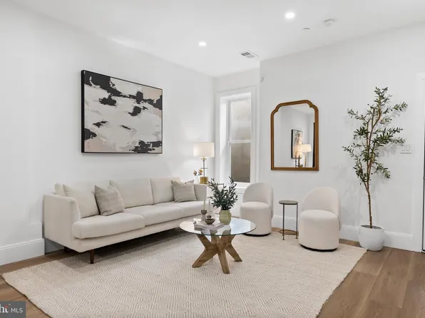 1714 Euclid St NW #1, Washington, DC 20009