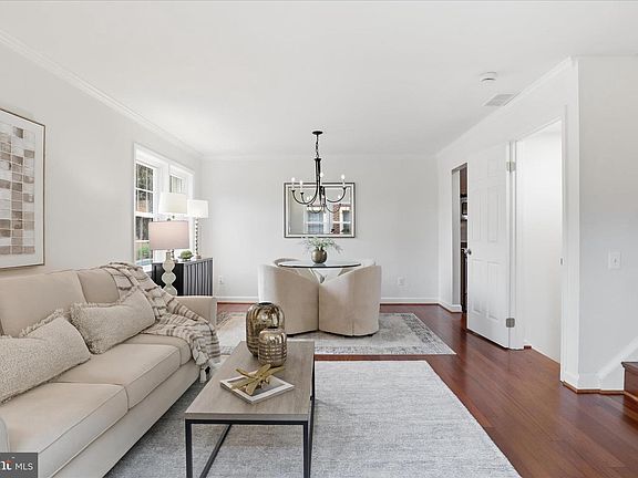 3rd image of 1306 Chetworth Ct