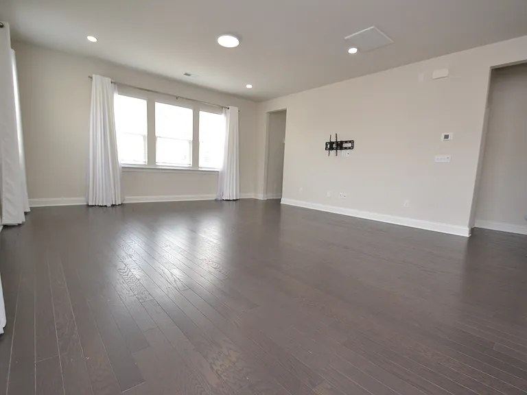 820 Grafton Peak Ln — Photo 12