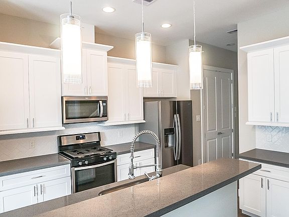 5th image of 4863 Rich Oak Dr