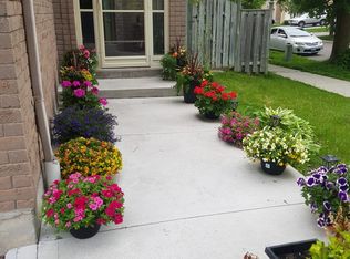 9 Ridgewood Rd #BASEMENT, Toronto, ON M1C 4P9