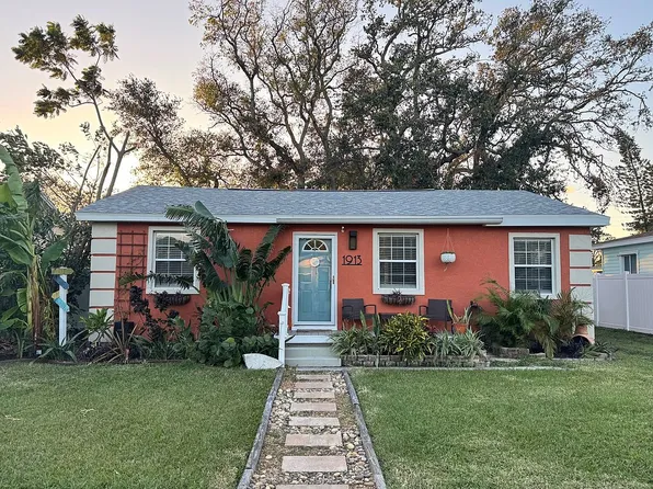 1913 53rd St S, Gulfport, FL 33707