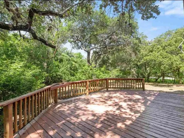 1305 County Road 132b, Kingsland, TX 78639