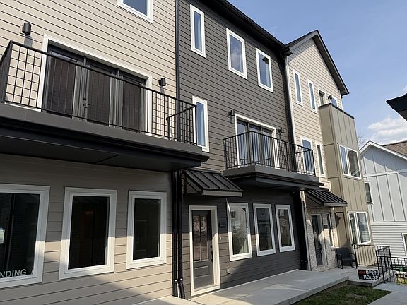 3rd image of 6124 Robertson Ave #8