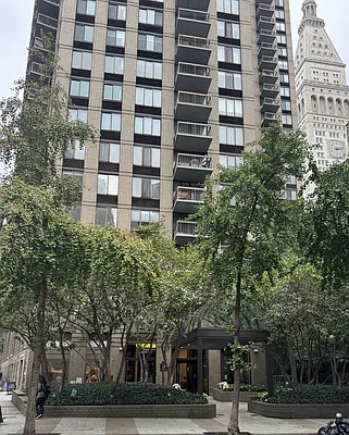 5 East 22nd Street #6N