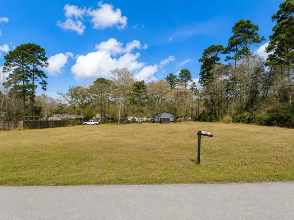 2607 Roman Forest Blvd, New Caney, TX 77357