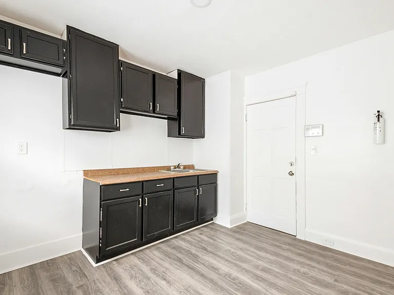 8002 Maryland Ave #A — Photo 12