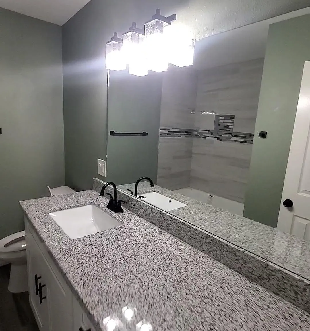 101 Lindsey Ave — Photo 3