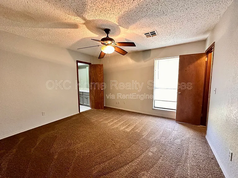 8712 Rayburn Ave — Photo 16