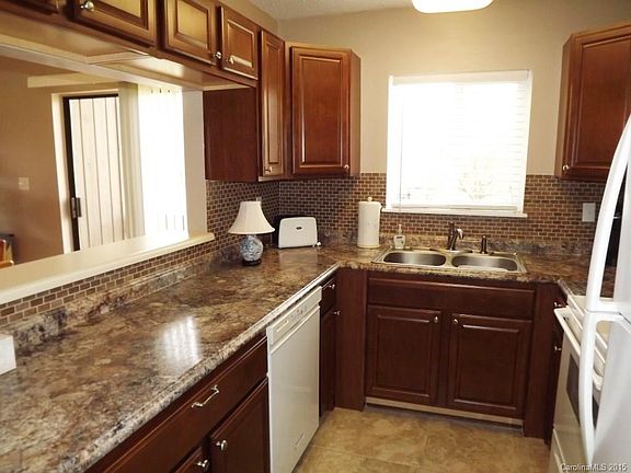 5th image of 812 Mallard Head Ln #812