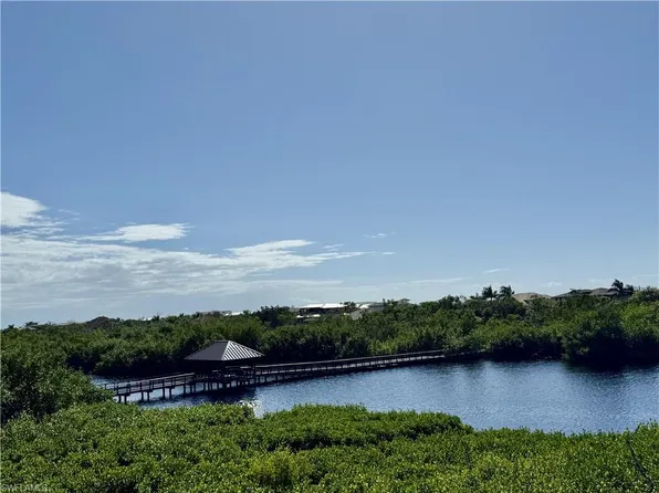 834 HIDEAWAY CIR W, MARCO ISLAND, FL 34145