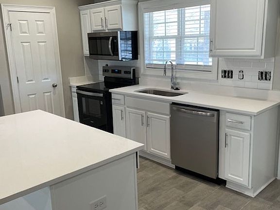 2nd image of 802 W Longleaf Dr Unit 38
