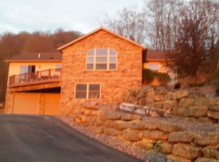 581 St Hwy 56, Genoa, WI 54632