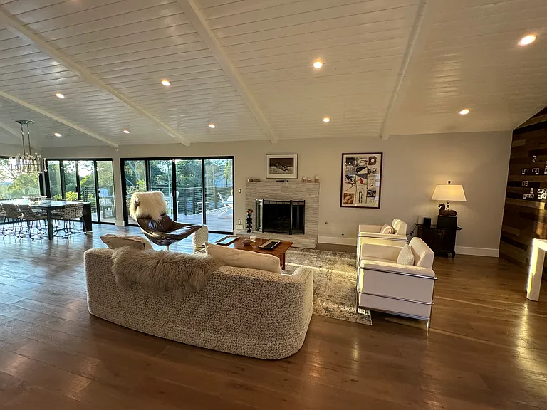 1402 Rodeo Dr — Photo 43
