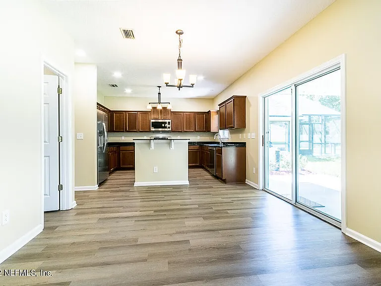 825 Marjories Way — Photo 4