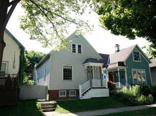 2551 N Dousman St, Milwaukee, WI