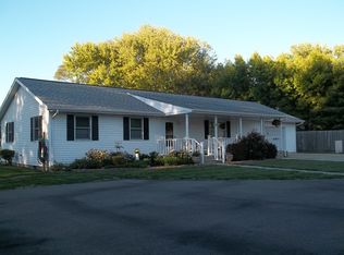 1810 Arthur Ave, Charleston, IL 61920