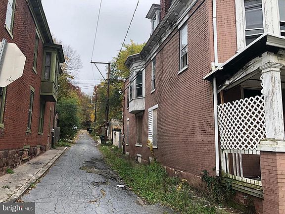 3rd image of 37 N 19th St