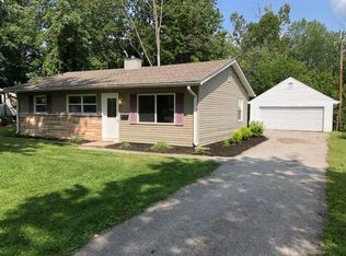 214 Crestwood Dr, New Whiteland, IN