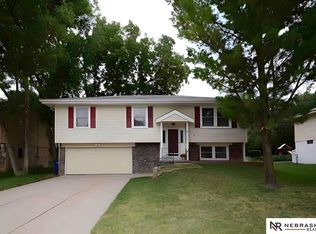 1608 Elm St, Bellevue, NE 68005