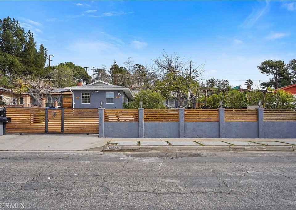 1st image of 13064 Montero Ave