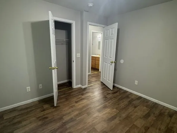Bolivar 17 Plex, 281 N Boston Ave #12, Bolivar, MO 65613