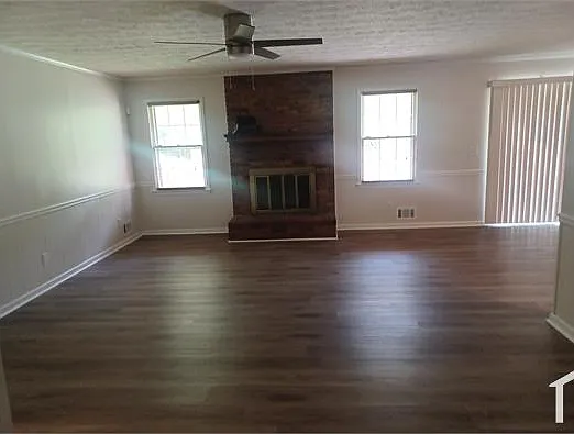 564 Creekwood Ct SE — Photo 9