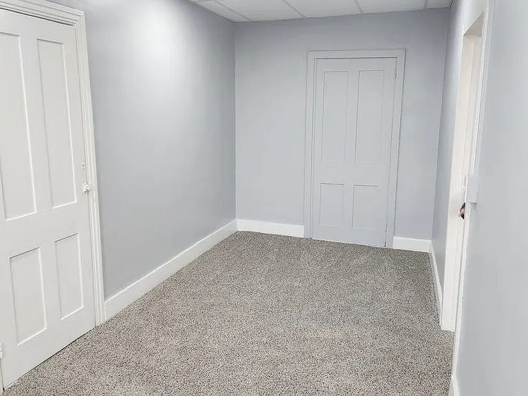 110-118 E Center St — Photo 12