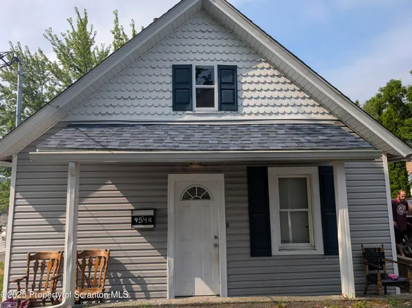 954 Elm Rear St E, Scranton, PA 18505