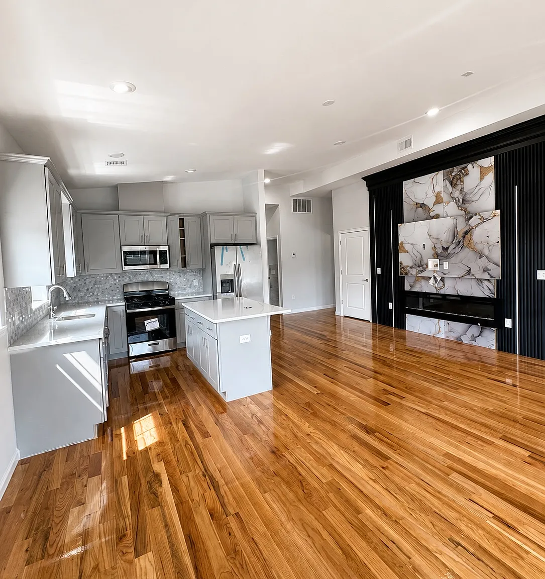 3 bed, $3,800 — Photo 3