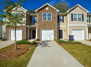 6041 Guildford Hill Ln, Charlotte, NC 28215