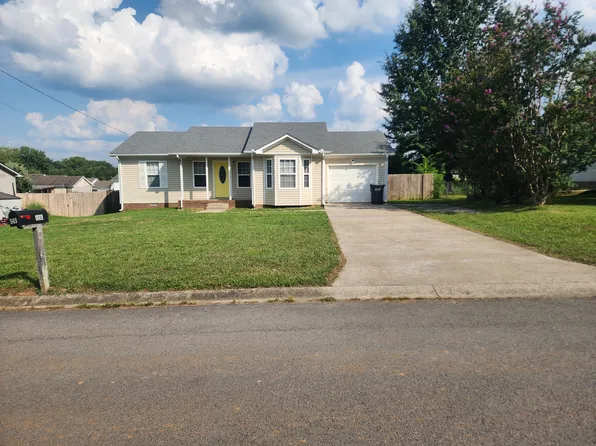 952 Van Buren Ave, Oak Grove, KY 42262