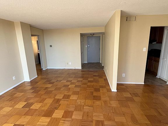 Living Room frm Balcony