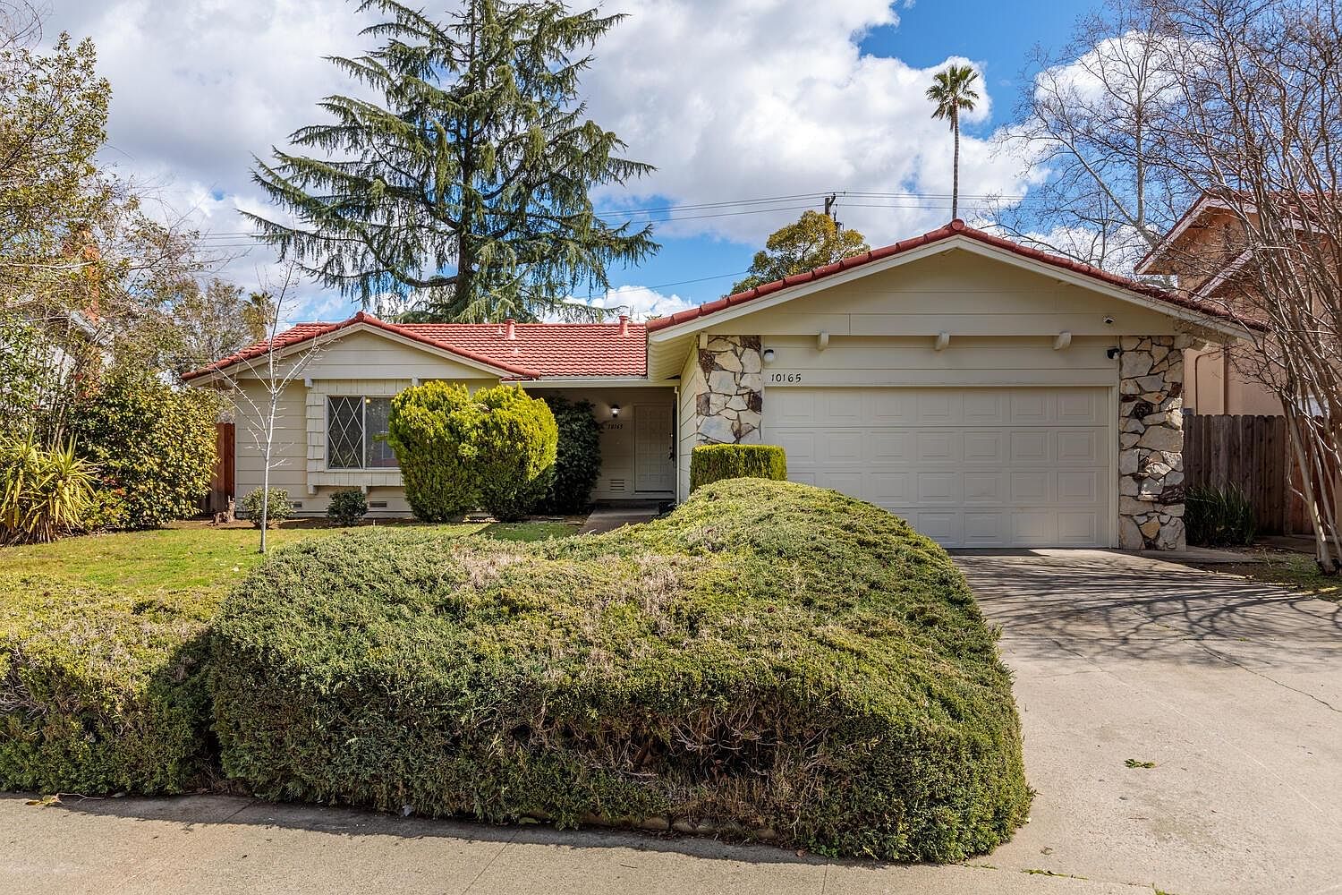 10165 La Gloria Way, Rancho Cordova, CA 95670 Zillow
