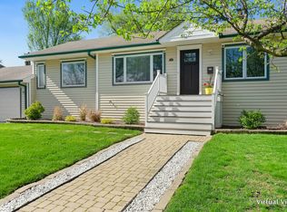 652 S Euclid Ave, Elmhurst, IL