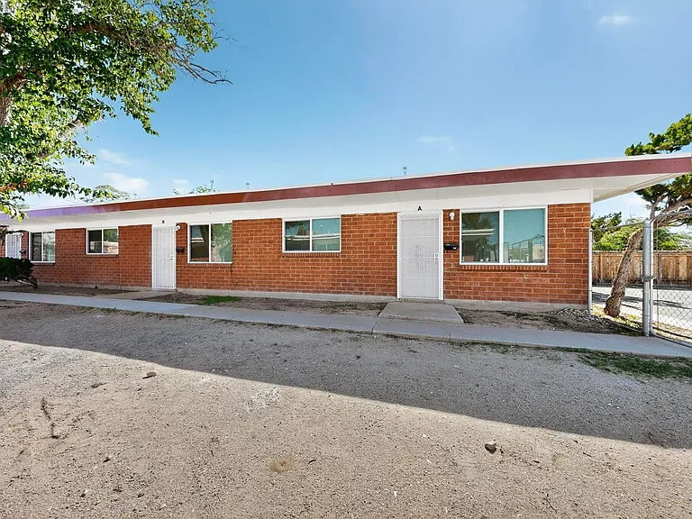 536 Cardenas Dr SE — Photo 17