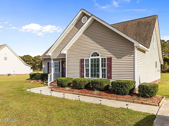 3rd image of 409 Northgate Dr